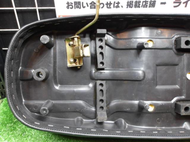 【QUALITY PRODUCT】 ダブルシート スーパーカブ90 C90 年式不明外し