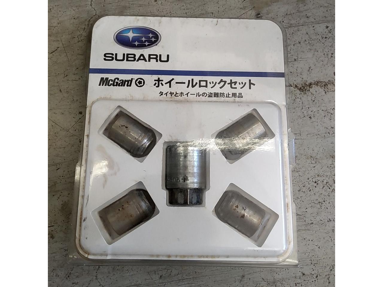 SUBARU / Subaru
Genuine optional wheel lock nuts (McGard brand)
M 12 x P 1 .25