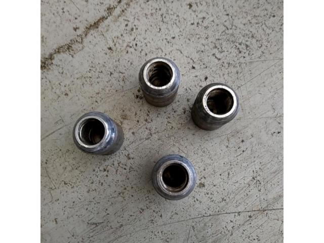 SUBARU / Subaru
Genuine optional wheel lock nuts (McGard brand)
M 12 x P 1 .25
