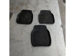 メーカー不明 ゴムフロアマット3枚セット 汎用