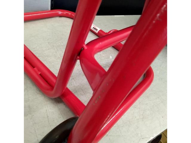 J · TRIP
JT-136RD
Cantilever roller stand / For 17-inch wheels only
[DUCATI
796 series, 848 series, etc.