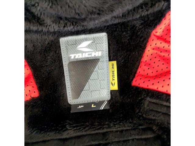 RS Taichi
RSU622
Electrothermal jacket
Size: L