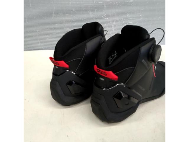 RS Taichi
RSS016
DRYMASTER
Striker
Riding shoes
Size: JP / 27.5cm
