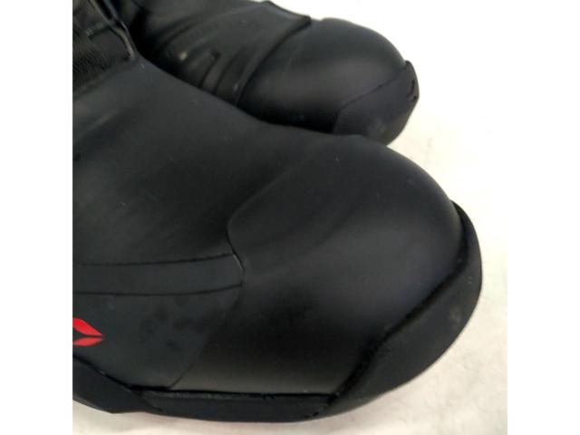 RS Taichi
RSS016
DRYMASTER
Striker
Riding shoes
Size: JP / 27.5cm
