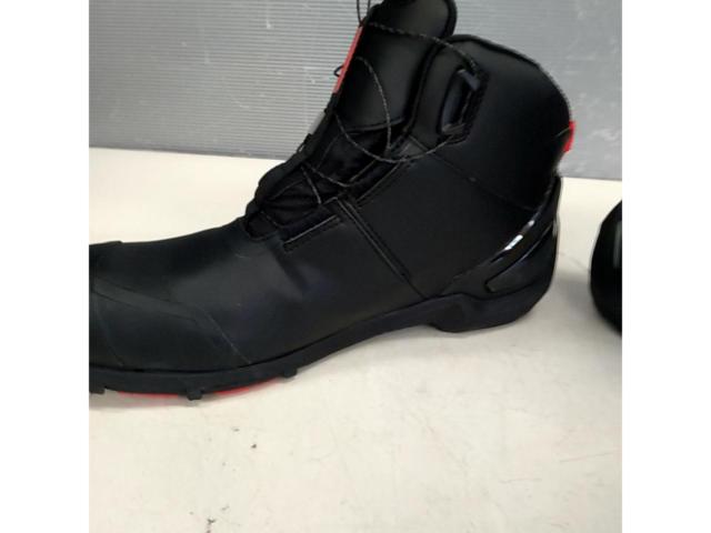 RS Taichi
RSS016
DRYMASTER
Striker
Riding shoes
Size: JP / 27.5cm