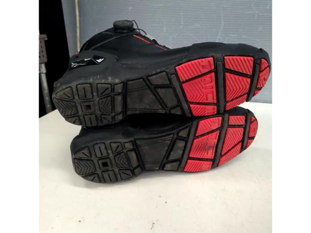 RS Taichi
RSS016
DRYMASTER
Striker
Riding shoes
Size: JP / 27.5cm
