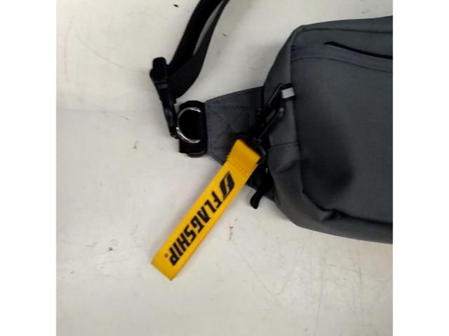 FLAGSHIP
FB-857
Useful body bag