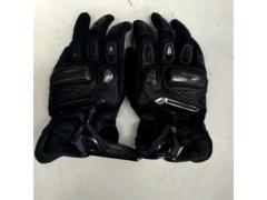 RS Taichi
RST 442
Raptor mesh glove
Size: M