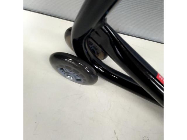 J · TRIP
JT-125BK
Short roller stand
With V-hook