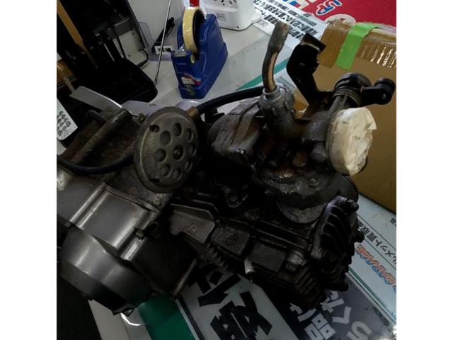 HONDAホンダ純正エンジンASSY(セル無し3速?)リトルカブ(年式不明)外し