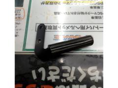 メーカー不明 マルチバー M6穴 ピッチ32mm