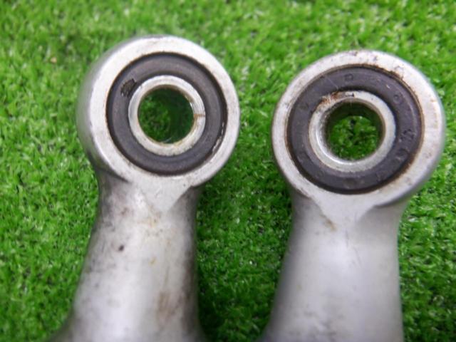 3メーカー不明 リアショック