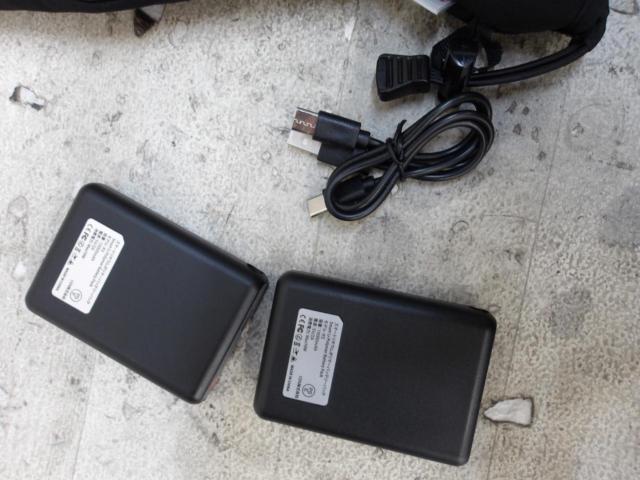 サイズ不明 メーカー不明 電熱グローブ&バッテリー 