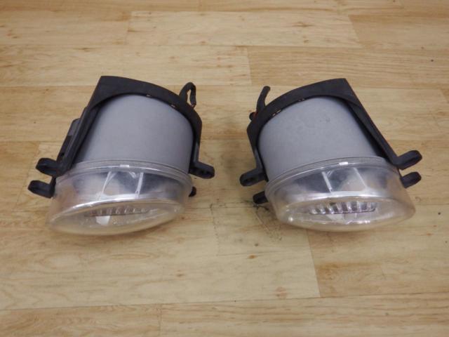 TOYOTA 純正LEDフォグランプ SAI 後期 AZK10