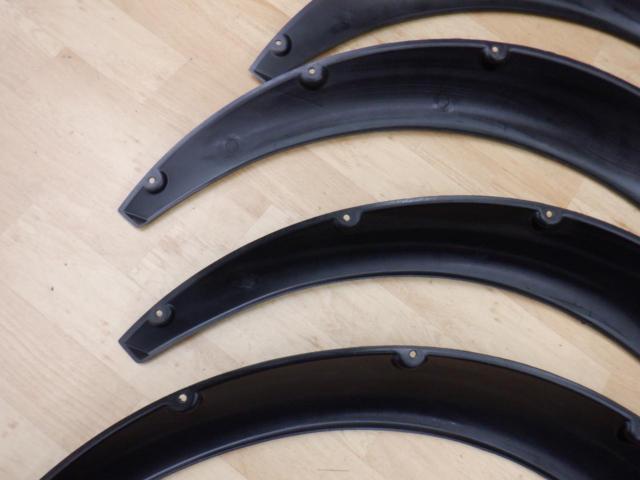 Unknown Manufacturer
Fenders
Wide width unknown
Model unknown