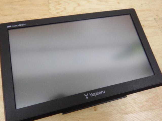 YUPITERU
YPB731
Seg built-in 7 inches portable navigation
2015 model