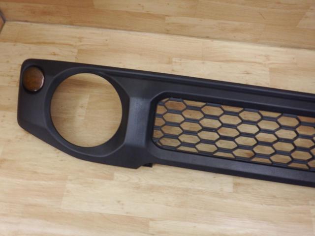 メーカー不明 ハニカムメッシュグリル  ジムニー/ジムニーシエラ JB64W/JB74W