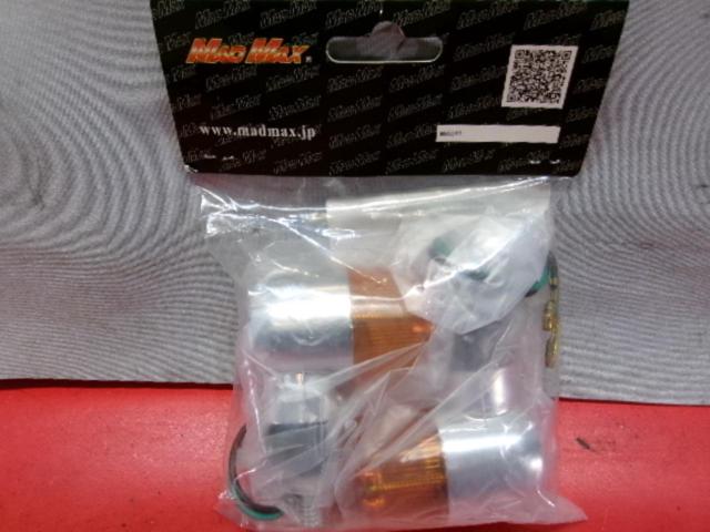 MAD MAX MM11-0017A ミニウインカー 丸型 クローム/オレンジ (2個入り)