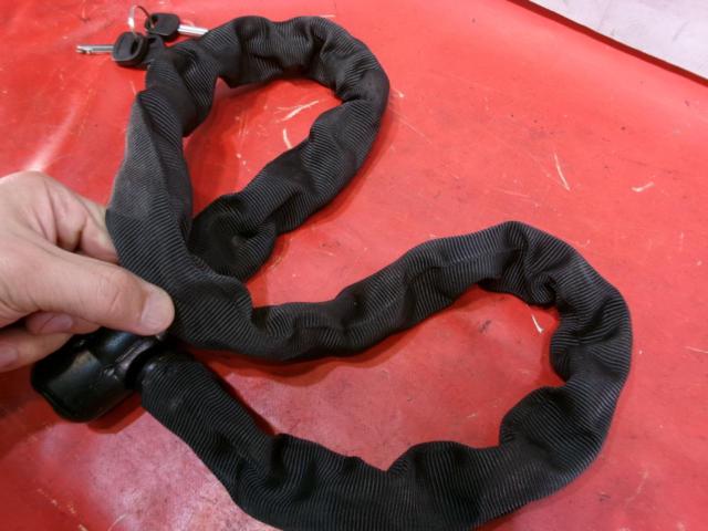 【メーカー不明】 チェーンロック 鍵3本付 全長約120cm