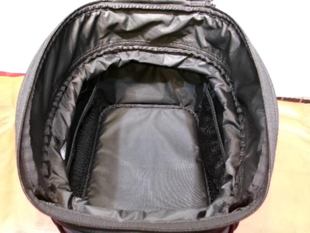 容量:20～25L GB73384 バーティカル シート バッグ 25  カラー:ブラック