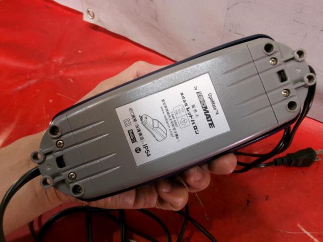 【TECMATE】 Optimate4 バッテリー充電器