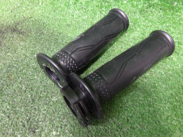 1N-MAX125(年式不明)【YAMAHA】純正グリップ&スロットルコーン