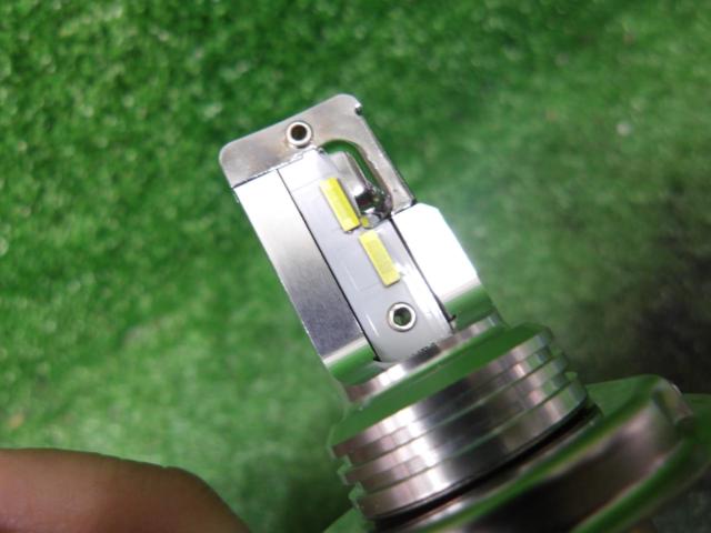 アクシスZ外し HS1【メーカー不明】LEDヘッドライトバルブ