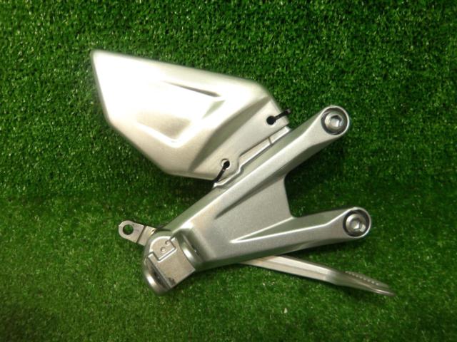 CBR600RR(PC40)(25年外し)【HONDA】純正ステップ