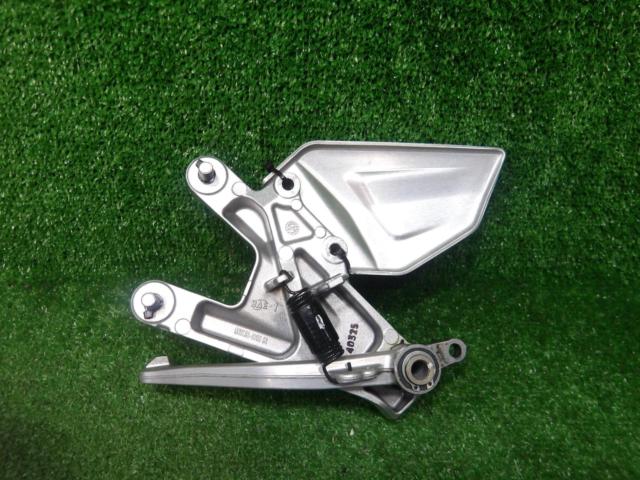 CBR600RR(PC40)(25年外し)【HONDA】純正ステップ