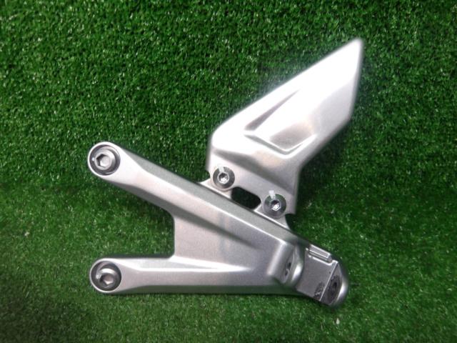 CBR600RR(PC40)(25年外し)【HONDA】純正ステップ