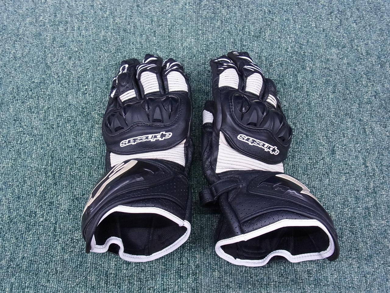 ワケアリ Lサイズ Alpinestars(アルパインスター) GP-PRO R3 レーシンググローブ BK/WH
