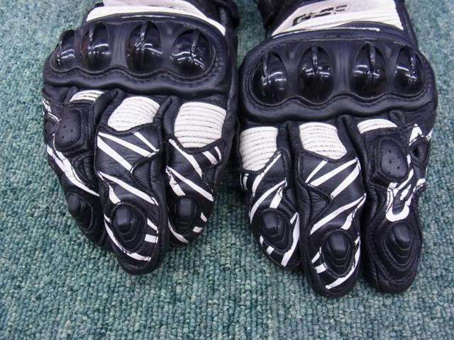 ワケアリ Lサイズ Alpinestars(アルパインスター) GP-PRO R3 レーシンググローブ BK/WH