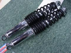 DAX125より取外し メーカー不明 リアショック 左右セット 上下穴径10mm 自由長315mm