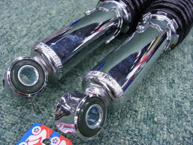 DAX125より取外し メーカー不明 リアショック 左右セット 上下穴径10mm 自由長315mm