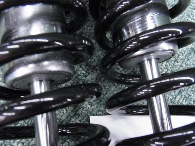 DAX125より取外し メーカー不明 リアショック 左右セット 上下穴径10mm 自由長315mm