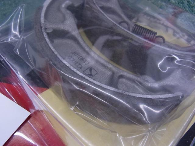 Kitaco(キタコ) 770-1092020 ノンフェードブレーキシュー SH-92N ベンリイ50/4stジャイロキャノピー/ジャイロXなど