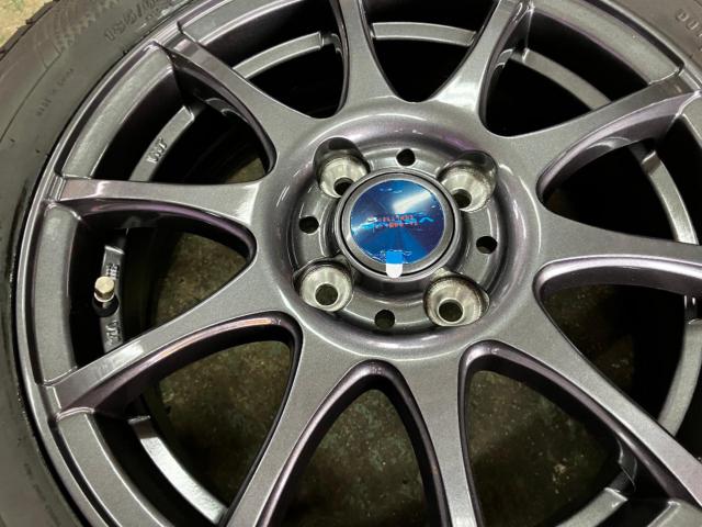 weds VELVA CHARGE  + KENDA KR36