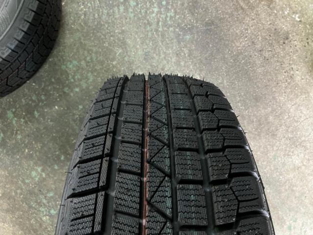 weds VELVA CHARGE  + KENDA KR36