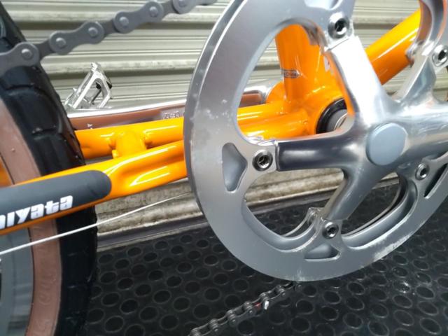 MIYATA APV-4301 PAVEA 20×1.50(406)インチ外装7段変速ミニベロサイクル オレンジ