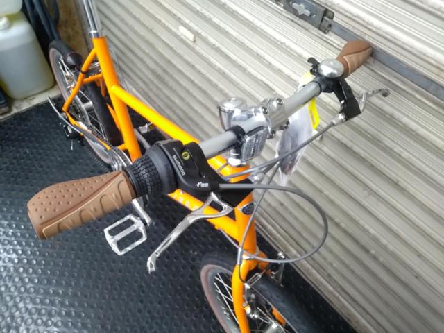 MIYATA APV-4301 PAVEA 20×1.50(406)インチ外装7段変速ミニベロサイクル オレンジ