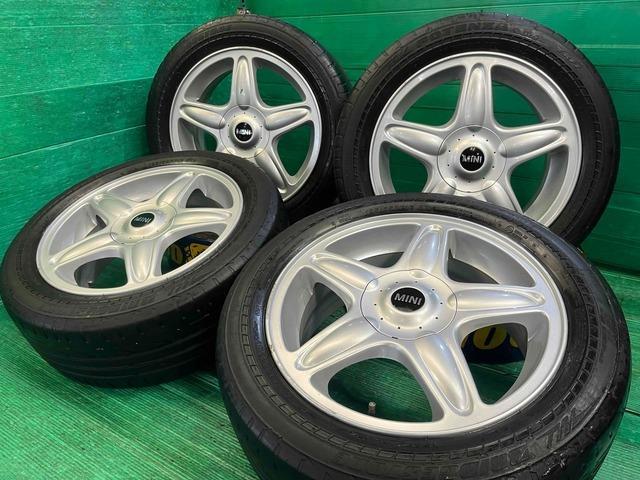 ミニ純正5スターブラスターR103  + BRIDGESTONE（ﾌﾞﾘﾁﾞｽﾄﾝ） ポテンザS001RFT　ランフラットタイヤ付き　ミニ　4穴車　R50、R53、R56などに♪