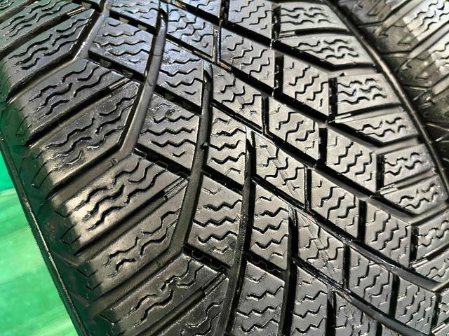 MAKジャッキー  + Continental（ｺﾝﾁﾈﾝﾀﾙ） バイキングコンタクト７　スタッドレスセット　ミニ4穴車　R50、R53、R56、フィット、ヴィッツ、アクアなどに♪