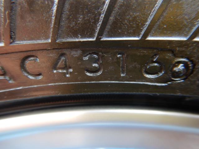 テクマグ207R  + BRIDGESTONE（ﾌﾞﾘﾁﾞｽﾄﾝ） ブリザックRFT　溝たっぷりランフラットスタッドレス付！　BMW X3（F25）、X4（F26）などに♪