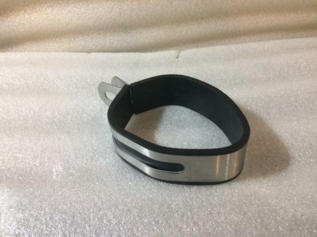 新品 アクラポビッチタイプ ヘキサゴンタイプ 全高100ｍｍ全幅80ｍｍ ヘキサ サイレンサーバンドとゴムとボルトナットワッシャーのセット