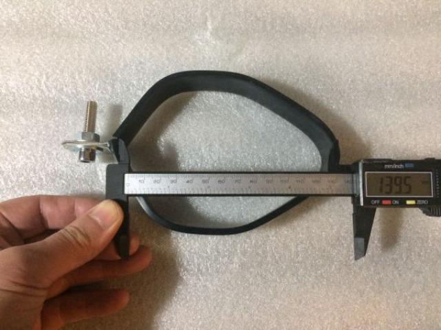 新品　アクラポビッチタイプ ヘキサゴンタイプ 全高１４０ｍｍ全幅１００ｍｍタイプ　サイレンサーバンドとゴムのセット