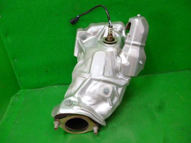 エキゾーストマニホールド（ノート） 純正パーツ エキゾーストマニホールド 140E2-6XJ0B | 中古品 | 株式会社ビッグウェーブ ...