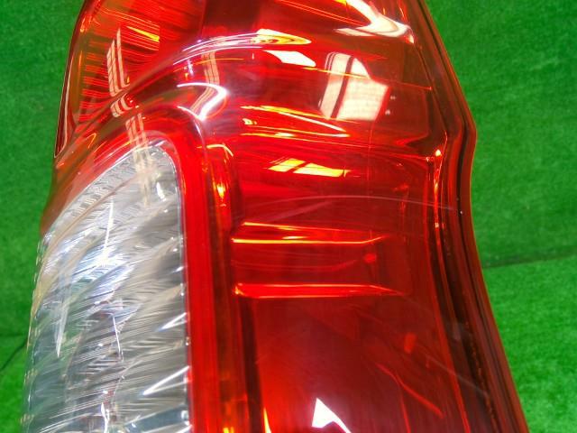 イチコ 右テールランプ（NV350キャラバン） 純正パーツ テールレンズ 