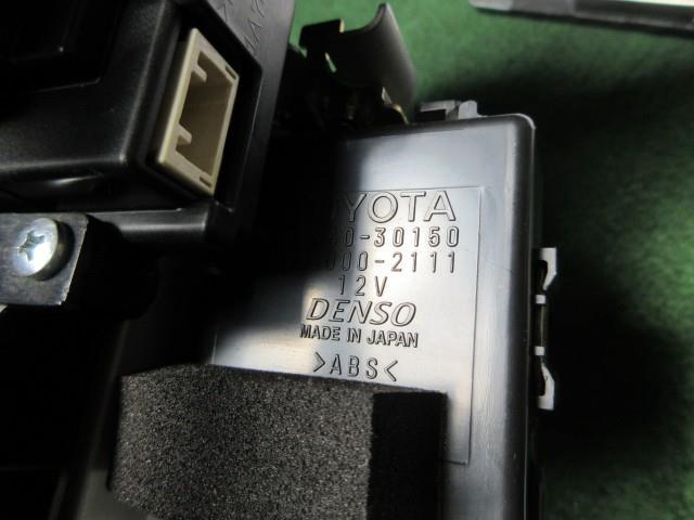  マルチモニター（クラウン） 純正パーツ その他インダッシュモニター 86111-30B70