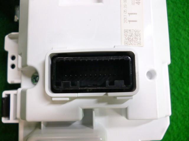 ヤザキ マルチモニター（ノア） 純正パーツ その他インダッシュモニター 83290-28011