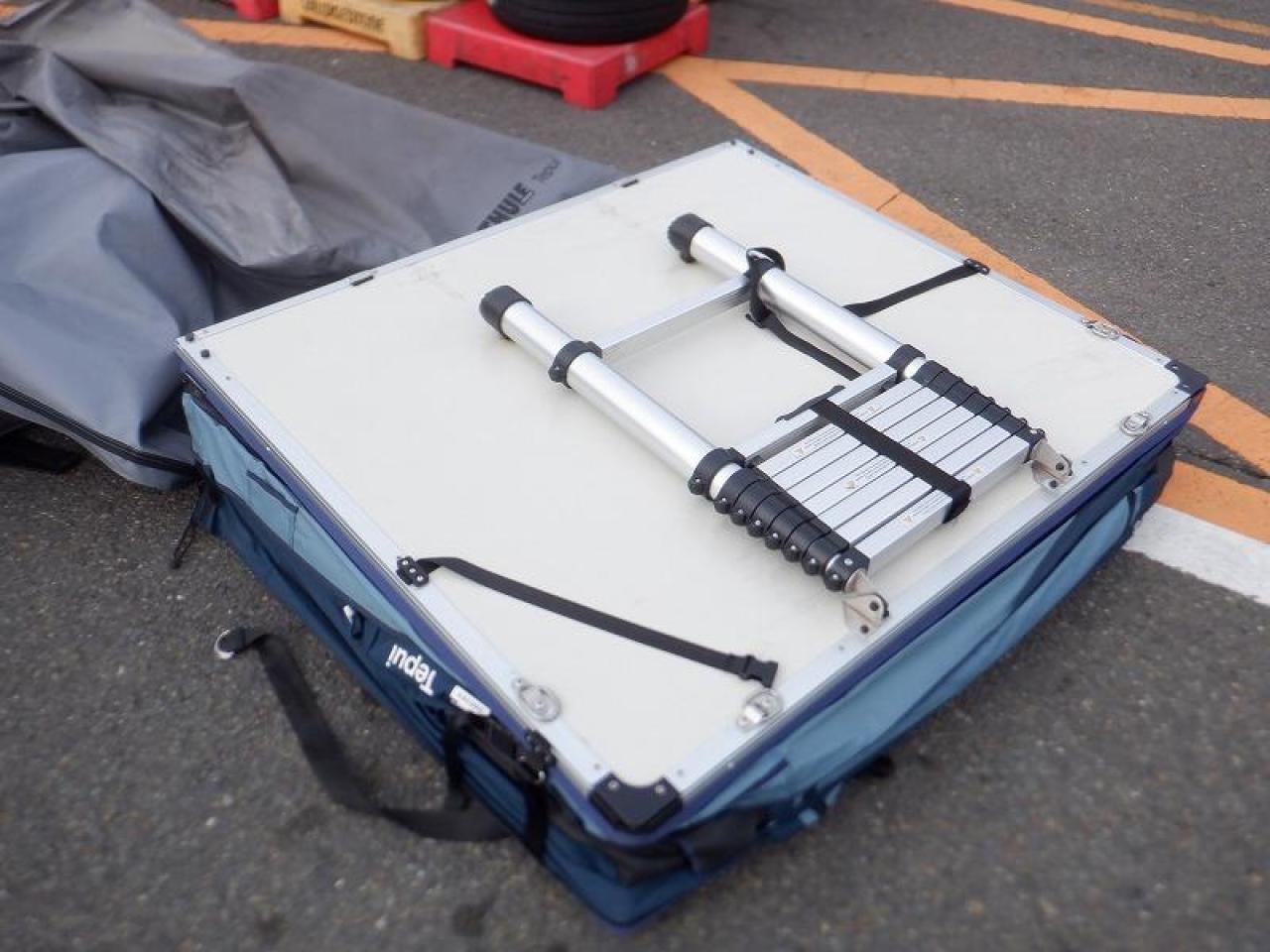 値下げしました!THULE(スーリー) Tepui ルーフトップテント | 中古品 | アップガレージ 京都八幡店 | カー用品 キャリアを ...
